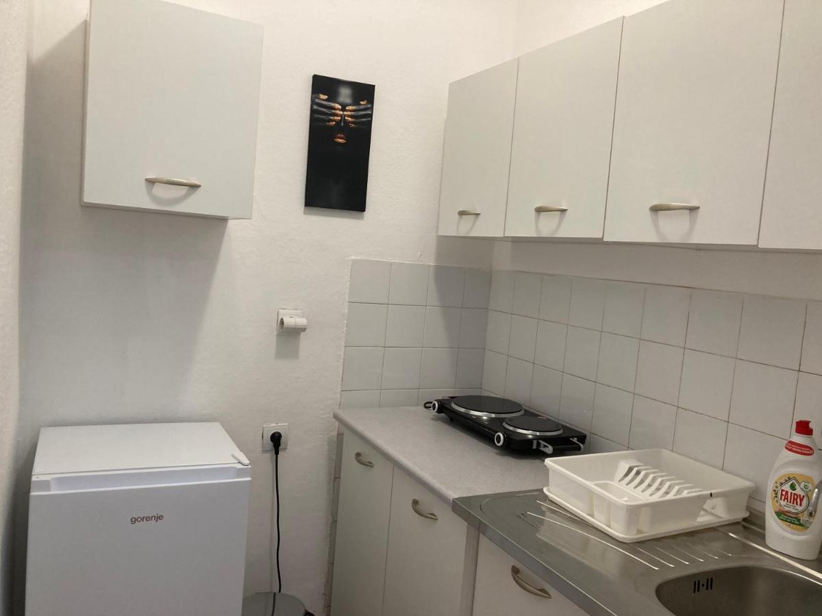 Apartmani Ilic Херцег-Нови Экстерьер фото